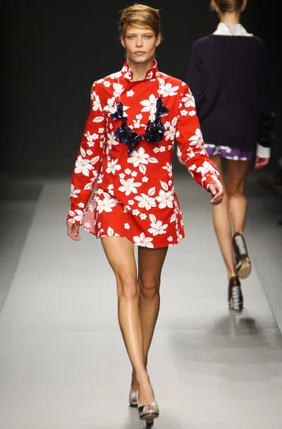 Look 3